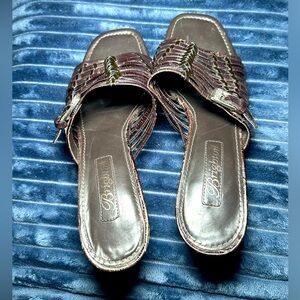 Brighton Peach size 6.5 brown leather slip on kitten heel sandals